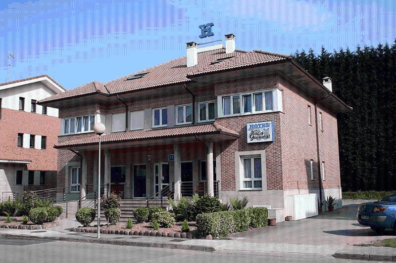 Hotel La Guindal Ариондас Екстериор снимка